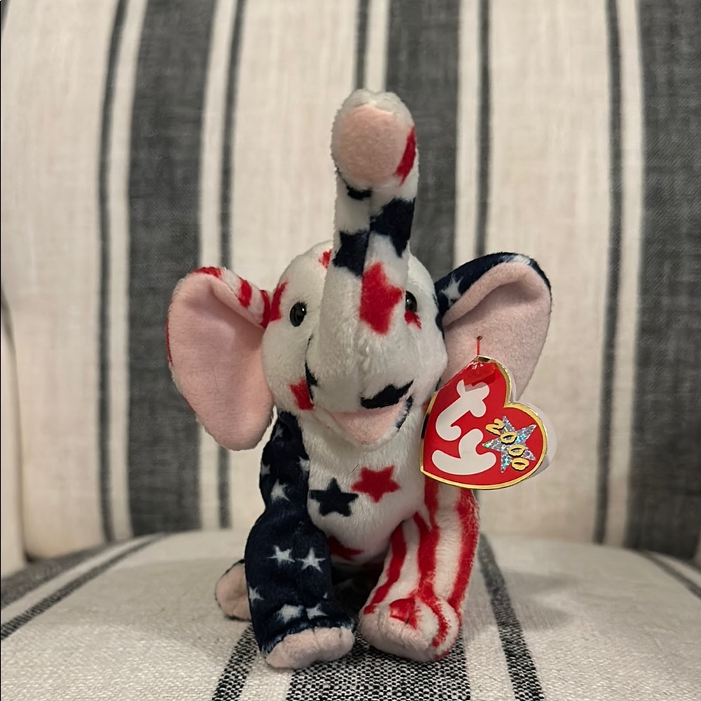 Vintage Righty 2000 elephant Beanie Baby